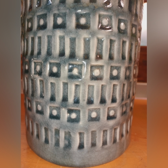 Dotted blue pitcher - Picture 3 of 8